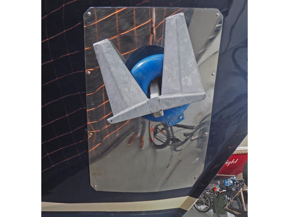  Deck equipment